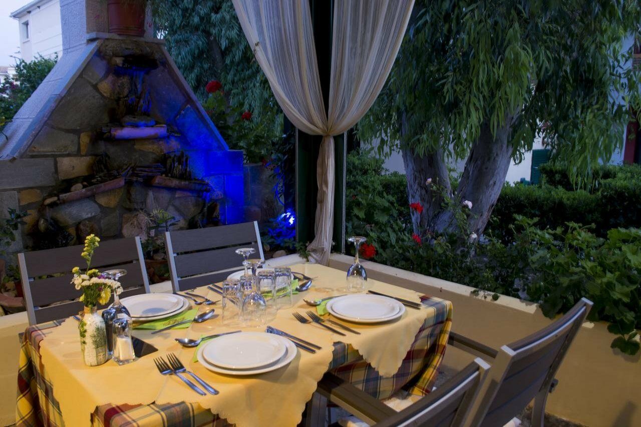 Amaryllis Hotel Kalamákion Extérieur photo