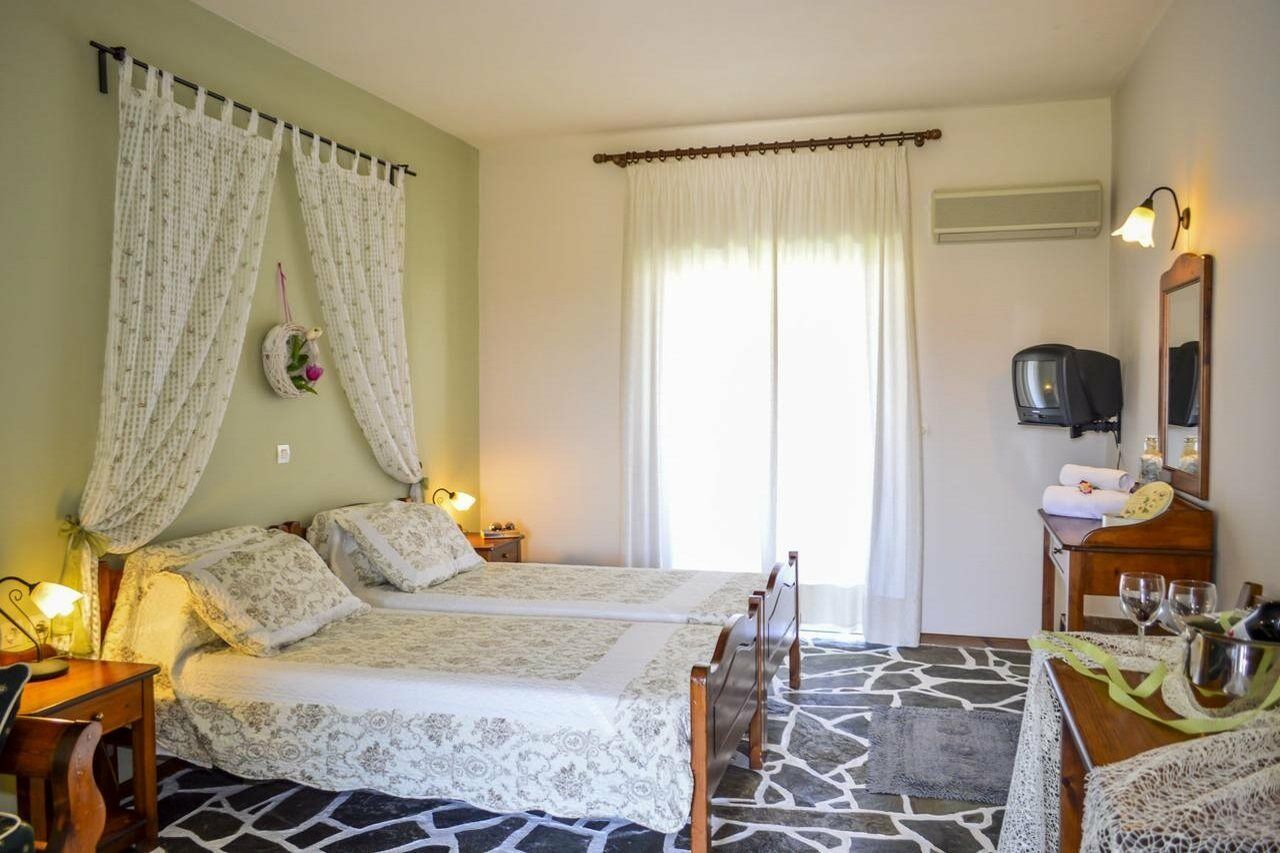 Amaryllis Hotel Kalamákion Extérieur photo