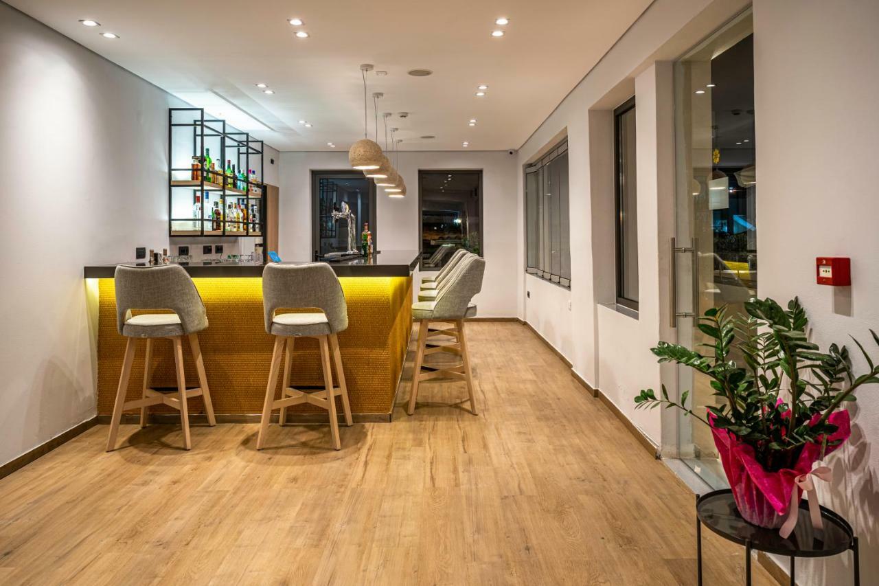 Amaryllis Hotel Kalamákion Extérieur photo