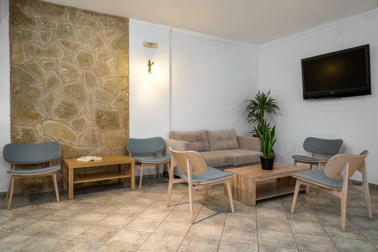 Amaryllis Hotel Kalamákion Extérieur photo
